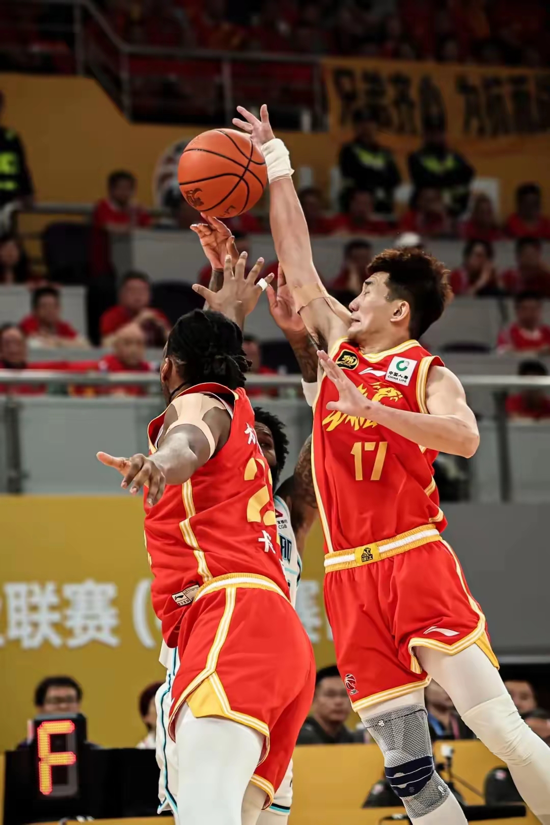 开云体育运营团队-CBA季后赛今晚再迎强敌，金州勇士内部沟通，主帅态度——底气十足，阵容厚度经受考验的简单介绍